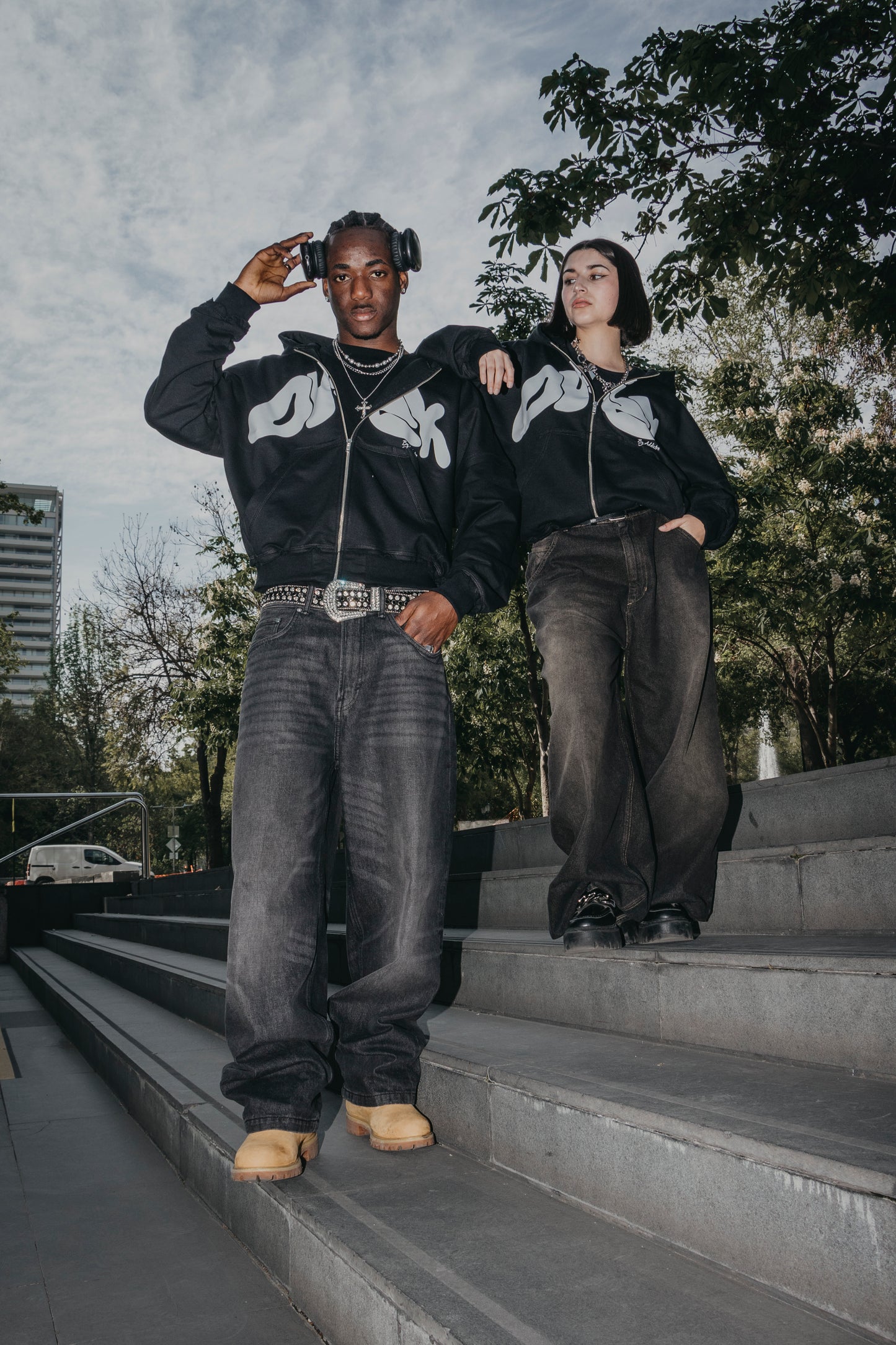 BLACK ZipUp Dusk Hoodie