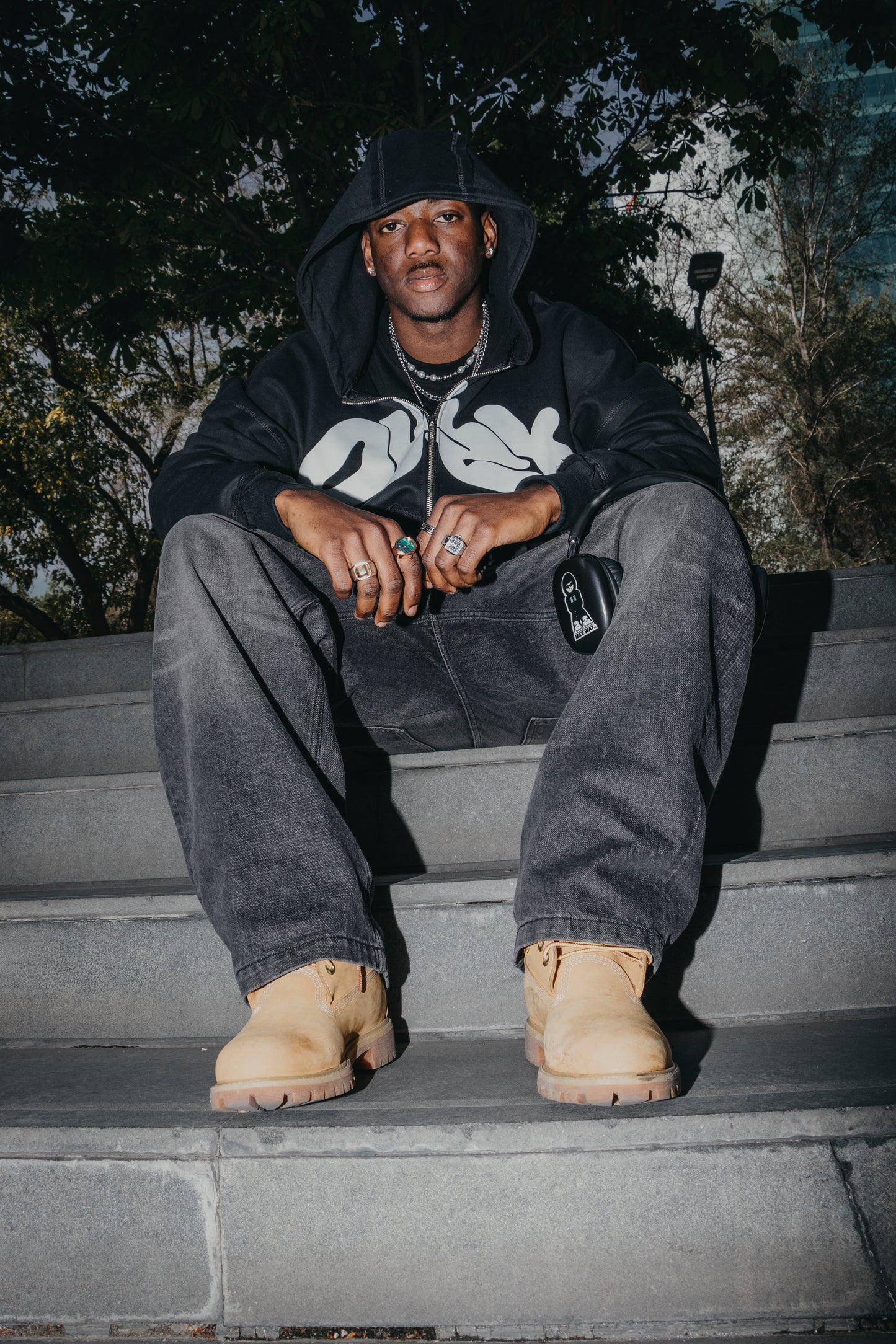 BLACK ZipUp Dusk Hoodie
