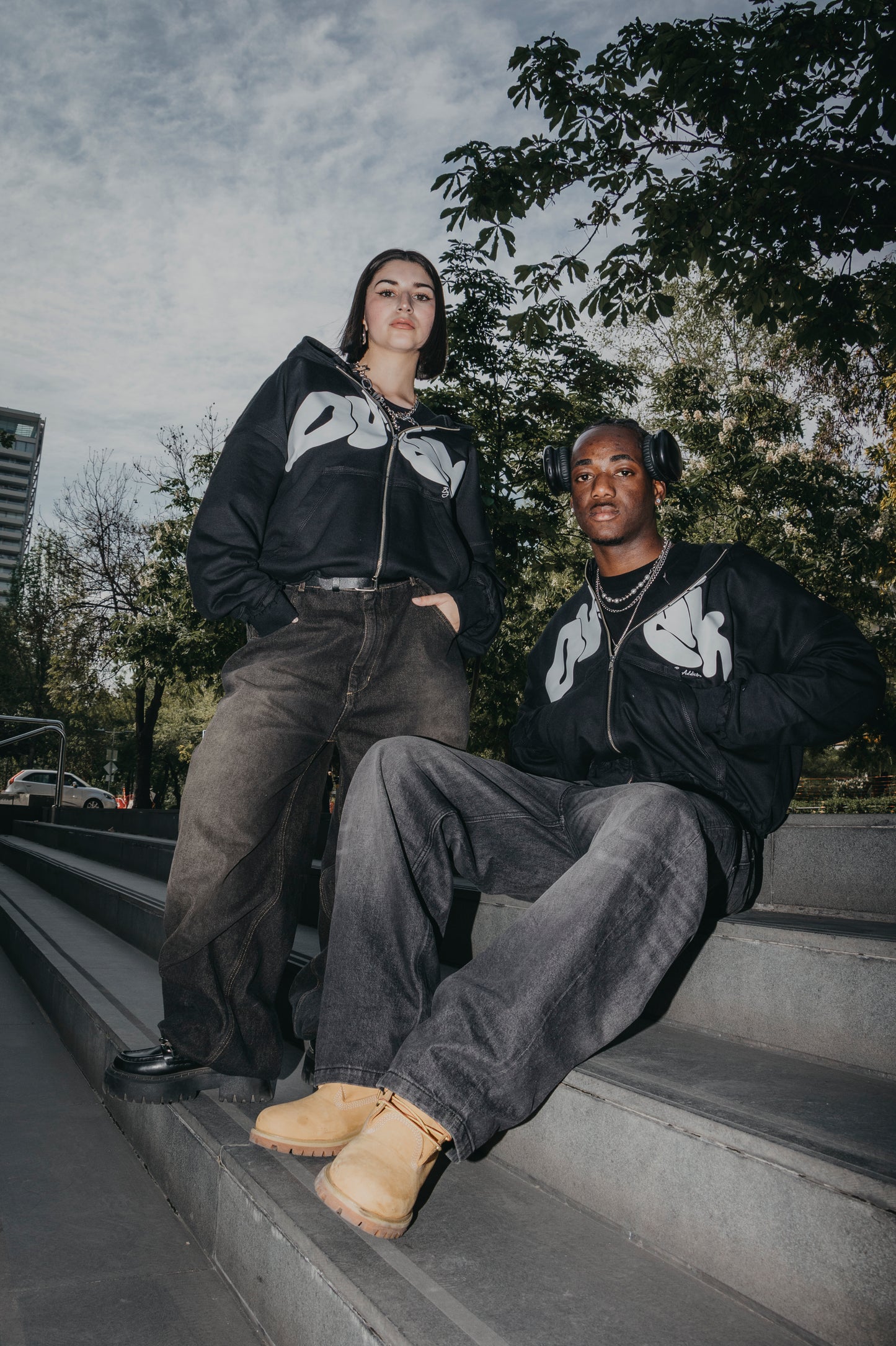 BLACK ZipUp Dusk Hoodie